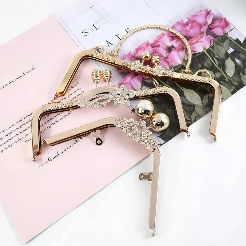 1Pc Deepeel Retro Square Embossed Bag Handles Metal Handmade Sewing Brackets Kiss Clasp Handbag Purse Frame Handle Akcesoria — zdjęcie 2