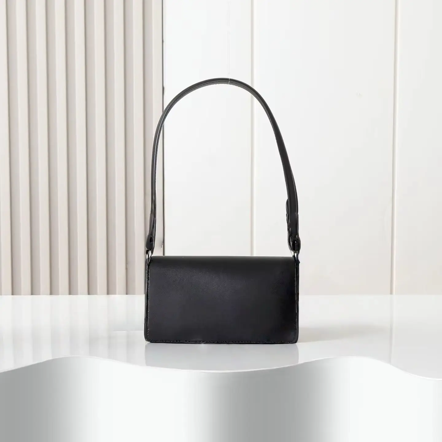 

2026 New Women's Handbag, Crossbody Bag, Shoulder Bag, Comfortable Leather, Ten Colors Available, Black 20-10-6cm