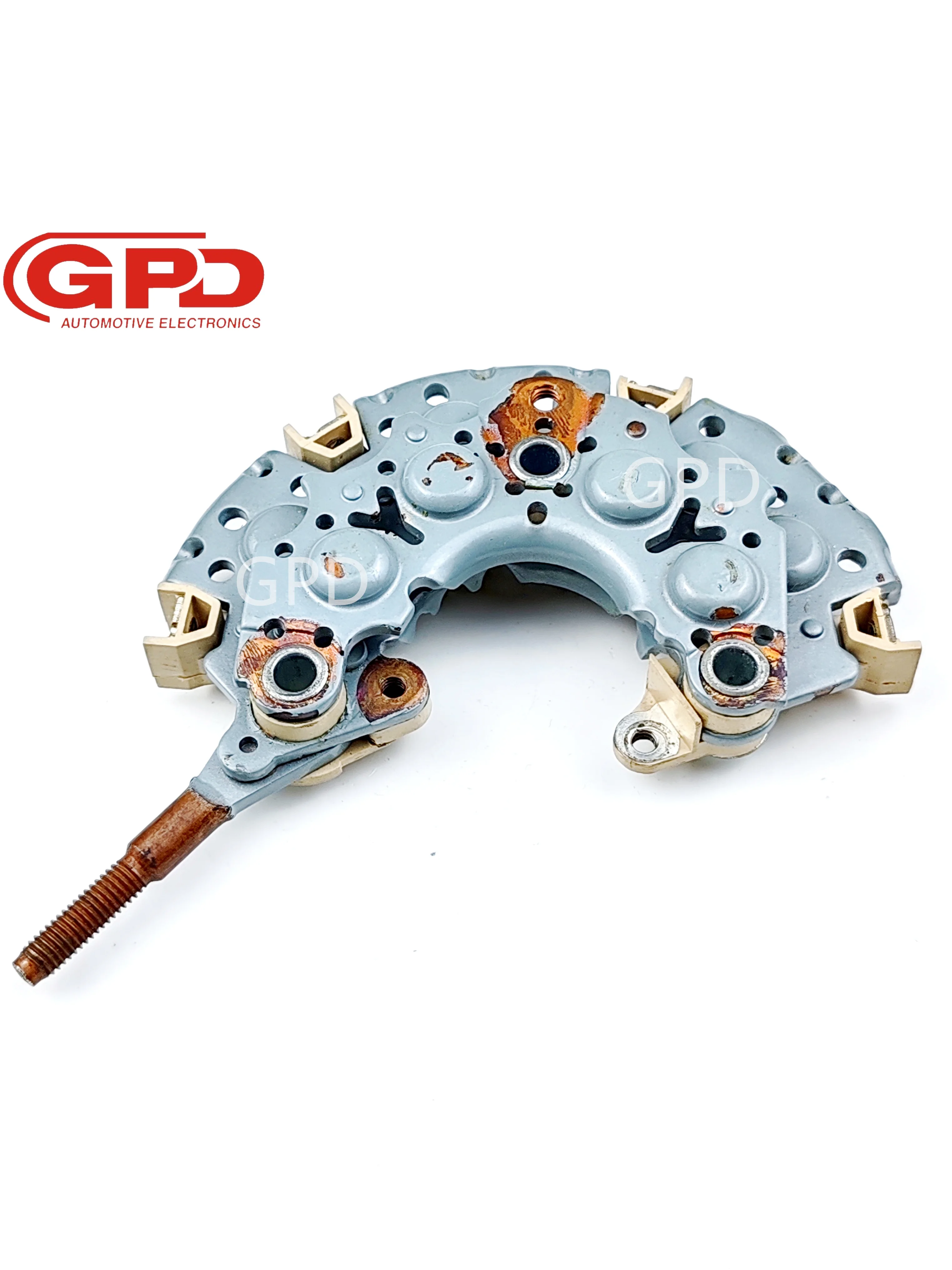 مُحَوِّل الجهد GPD INR735 31-8232 986082780 – تقييم عملي ودليل شامل للاستخدام في السيارات