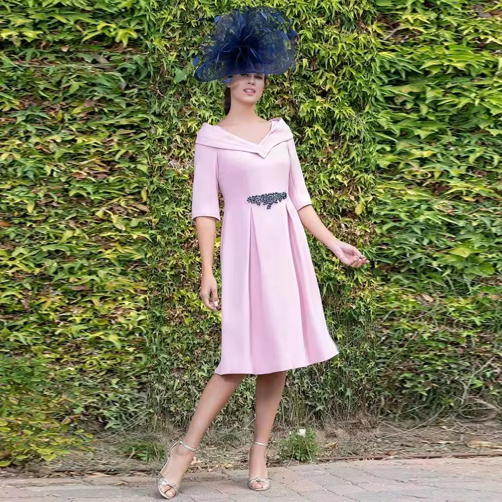 

Customized Chic Guest Wedding Party Dress Satin A-line Cocktail Dress Pink V-neck Pearls Ruched Pleat Mother of the Bride Dress