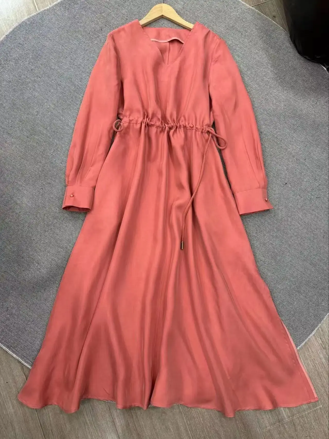 

Exclusive long sleeve elegant style waist flattering dress