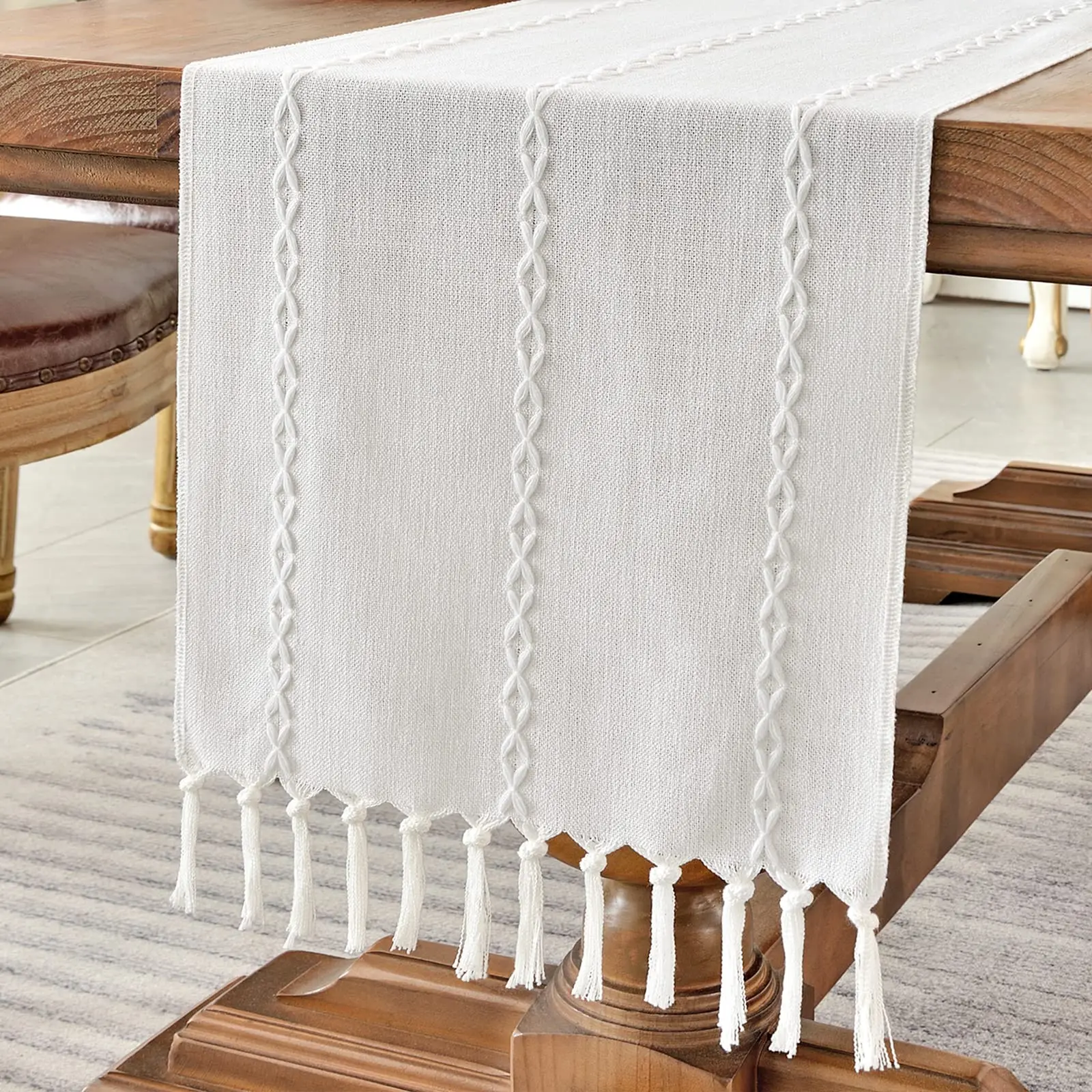 Polyester-Tischläufer in Weiß, Farmhouse-Tischläufer 183 cm, rustikales Stickdesign, handgefertigte Quasten, maschinenwaschbar, für drinnen und draußen, Garten, Esszimmer, Feiertage, Partys,