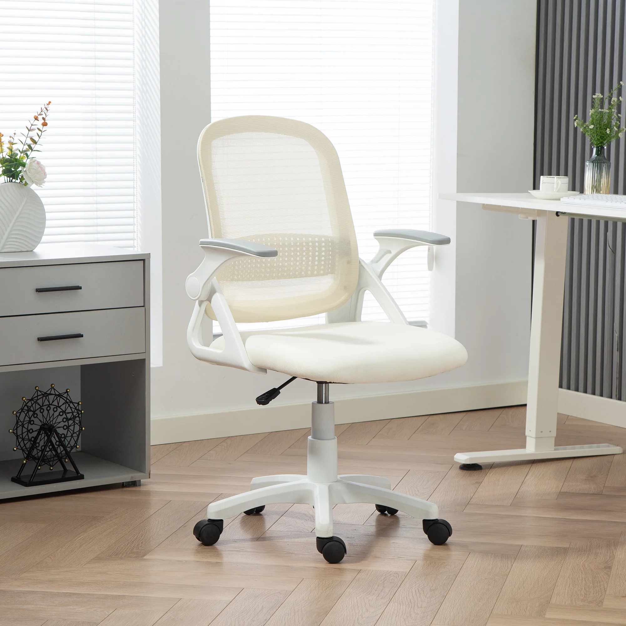 Offwhite-Bürostuhl aus Netzstoff, mit klappbaren Armlehnen, höhenverstellbarer drehbarer Computerstuhl, multifunktionale Möbel für Zuhause und Büro, geeignet für Schlafzimmer, Arbeitszimmer, Arbeit,