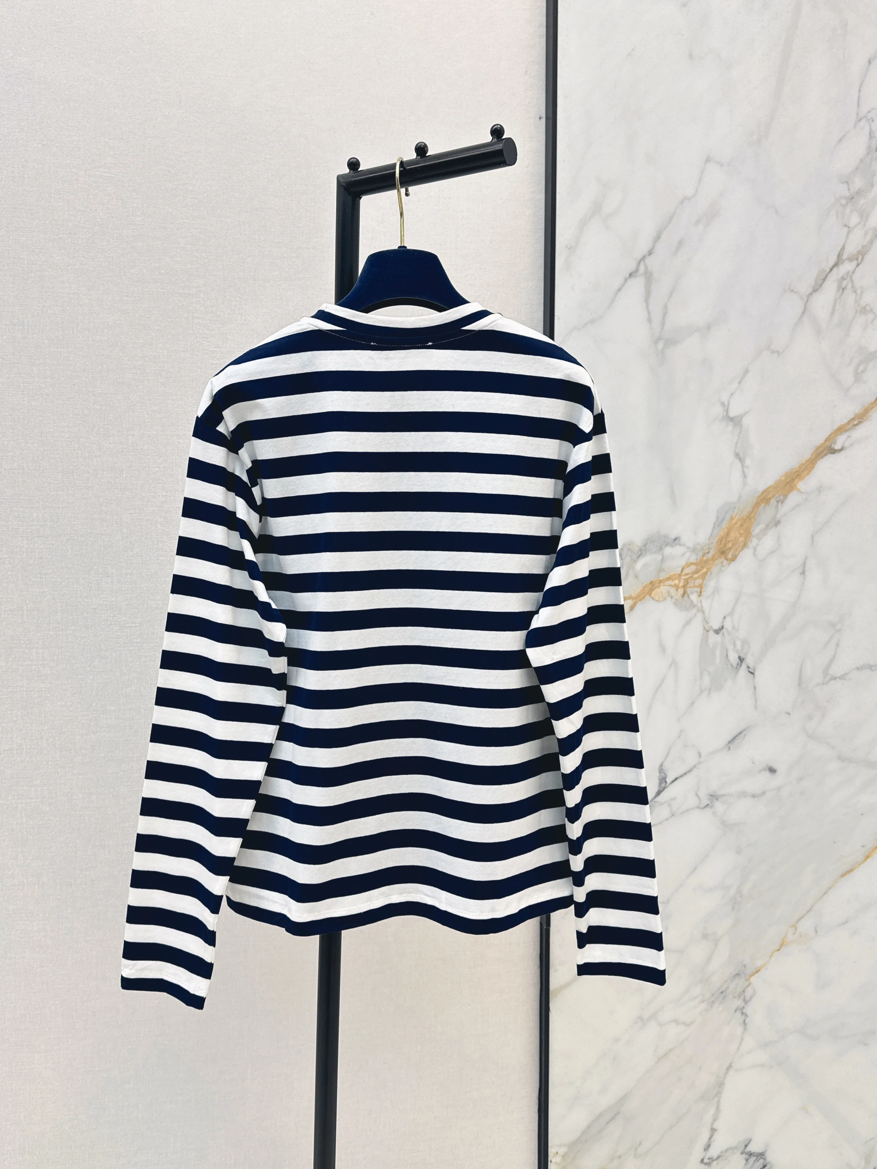 

2026 Early Spring Designer Dress Ruffled sleeves with Belt velvet Mid-Length A-line Button Slimming Half-Sleeved
