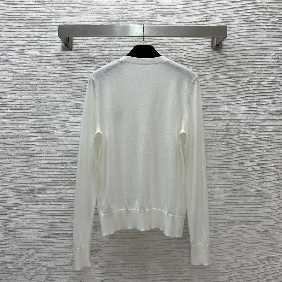 

High quality spring and summer women's embroidered V-neck long sleeved knitted cardigan thin top SU308