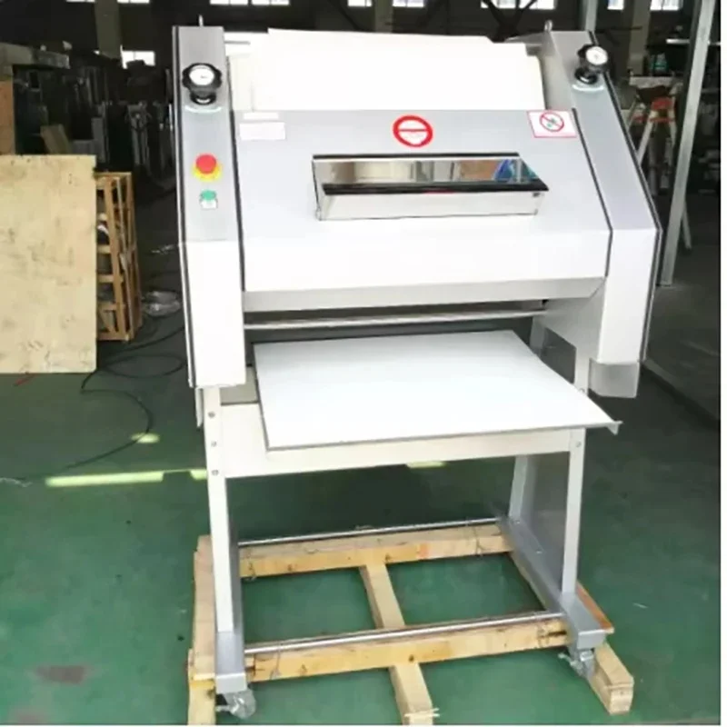 Stick Commercial Loaves Long Equipment Roller Making Machine Divider Bakery Dough Moulder For French Bread Baguette
