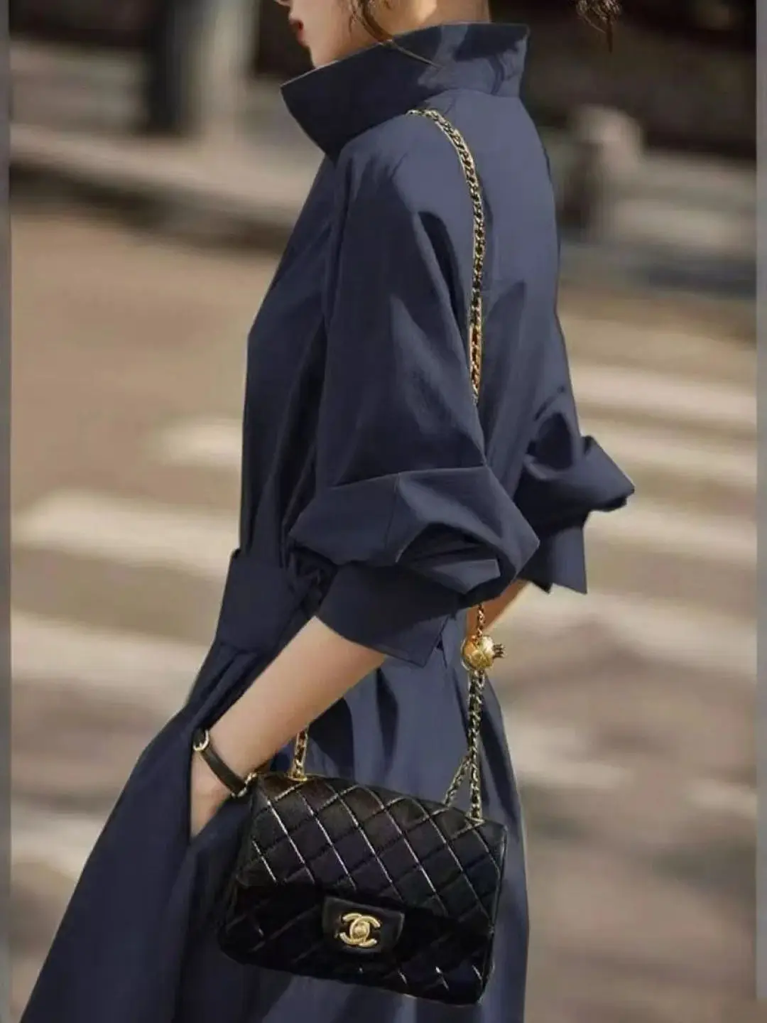 เดรสผ้าลินินผสมคอตตอนทรงเทรนช์คลาสสิก ดีไซน์หรูหรา พร้อมเข็มขัด