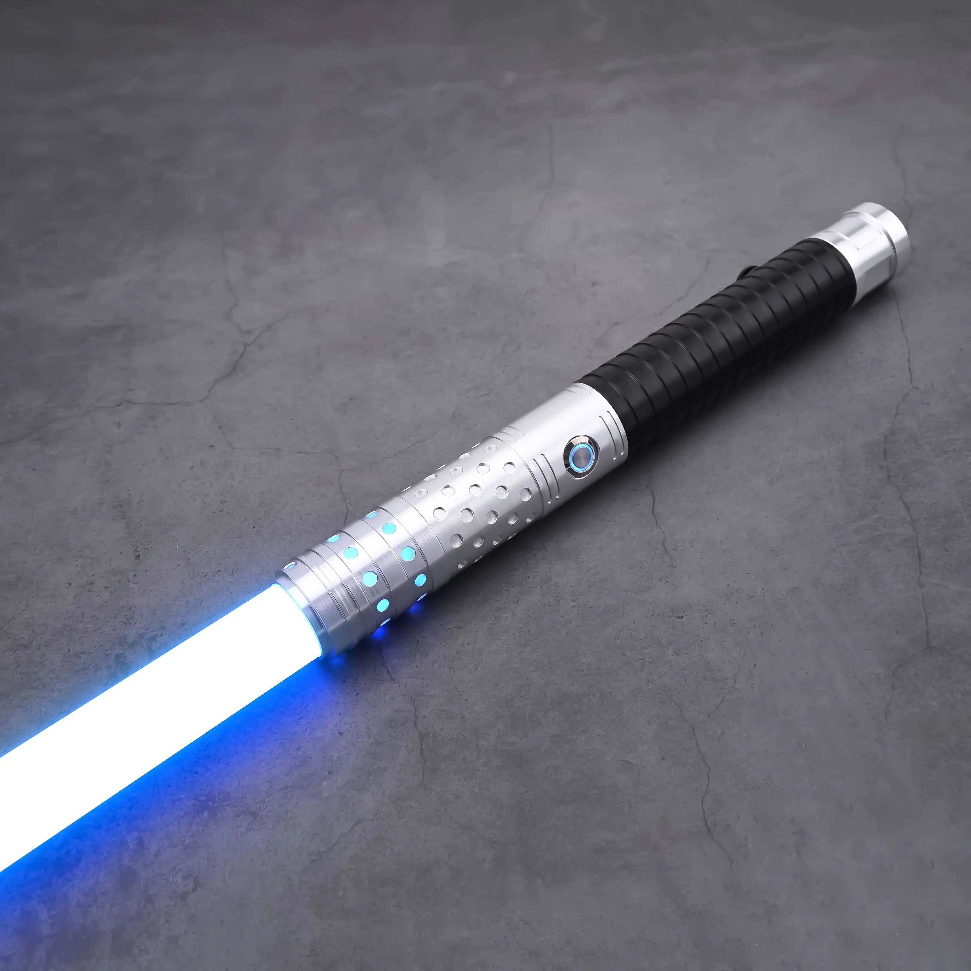 

TXQ Ventress 12A Smooth Swing Lightsaber 12Colors 16Sounds Heaving Dueling Blaster Metal Hilt Toys Cosplay Gift Light