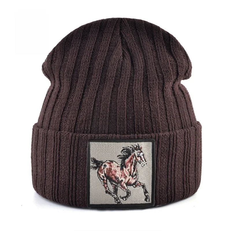 Nowe czapki z daszkiem z haftem konia Dzianinowe czapki w jednolitym kolorze dla mężczyzn Kobiety Outdoor Streetwear Bonnet Cap Boys Hat — zdjęcie 2