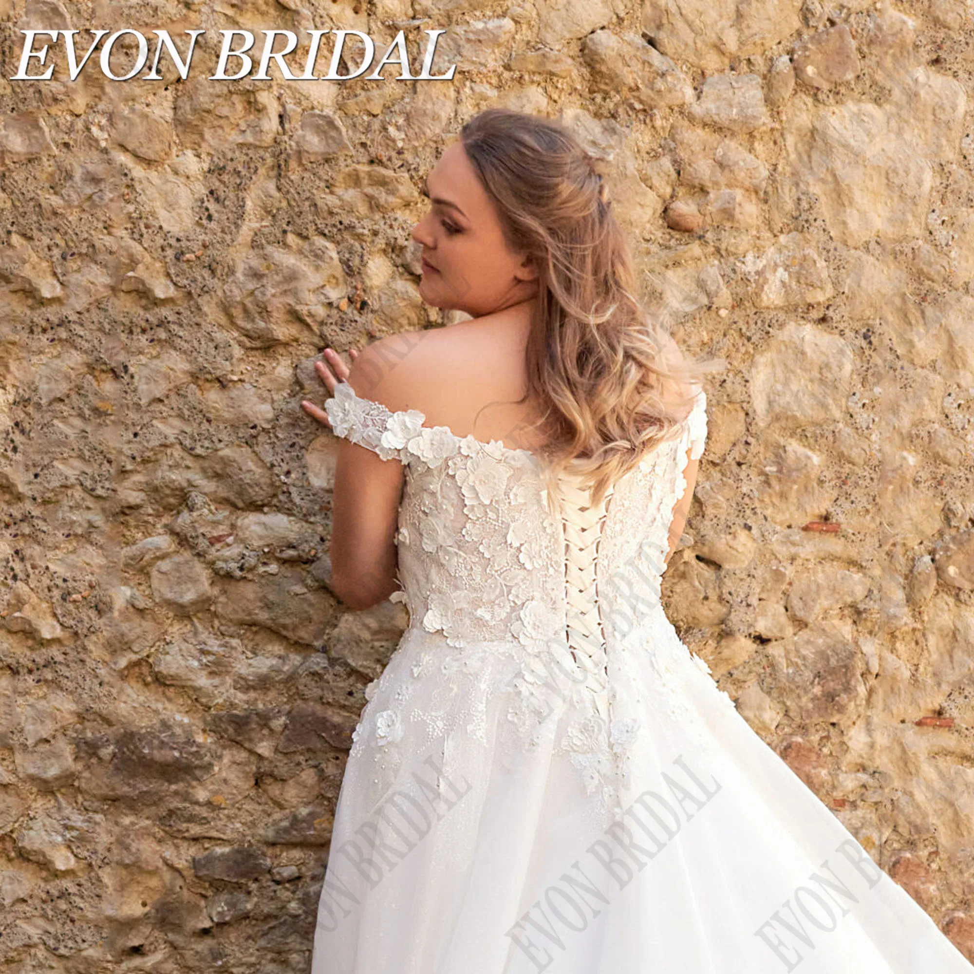 EVON BRIDAL Lace Flores Vestido De Noiva Para Mulheres Grandes Fora Do Ombro V-Neck Noiva Vestidos Side Split vestido de novia PersonalizadoEVON BRIDAL Lace Flowers Vestido de Noiva Para Mulheres Grandes Off Shoulder V