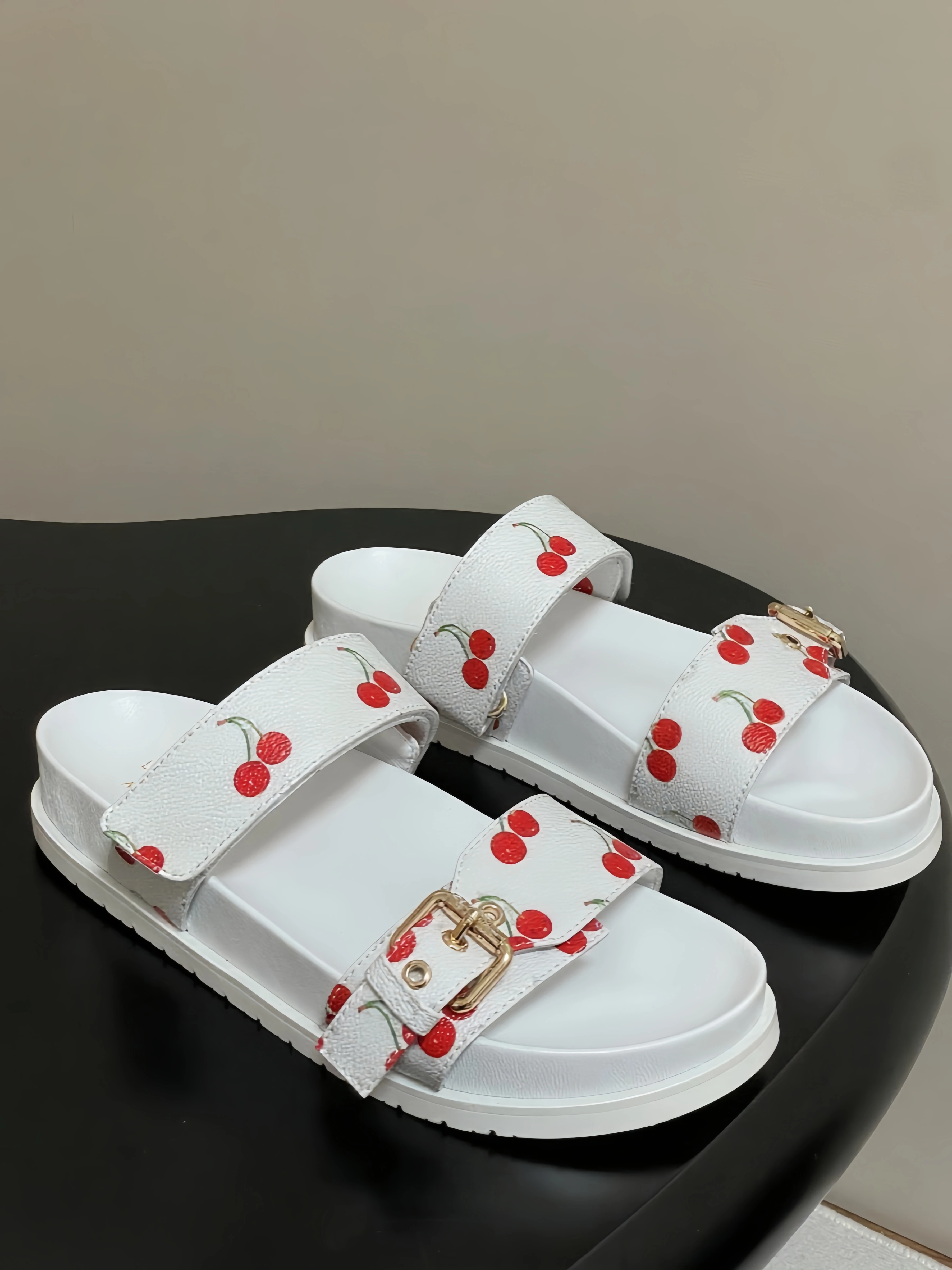 

Новинка 2025, удобные и модные шлепанцы из парусины на толстой подошве со шнурками и пряжкой на липучке, ZXM002