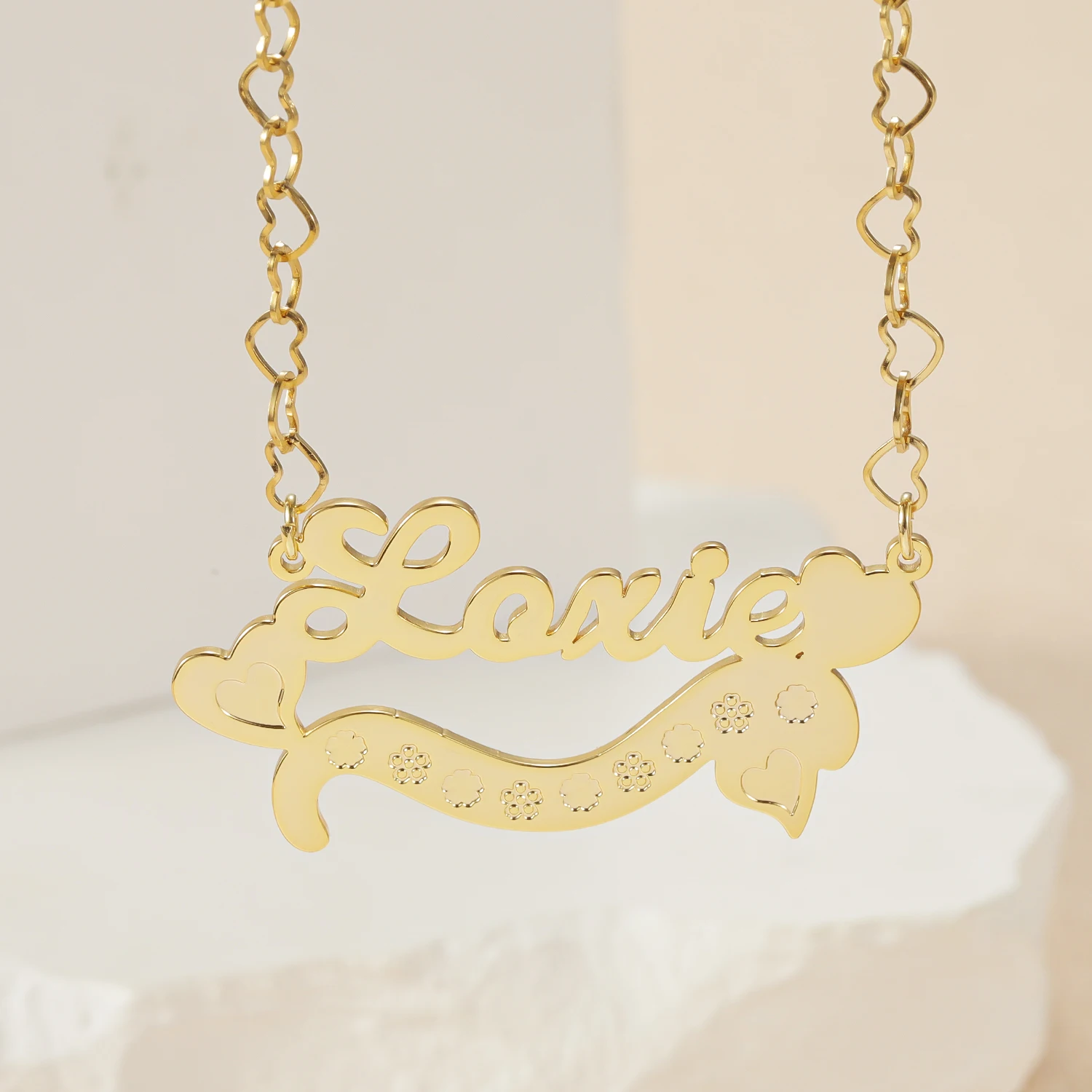 Love Corrosion Pattern Bottom Customized Name Necklace 18K Gold Plated Pendant Love Buckle Chain Best Christmas Gift For Women