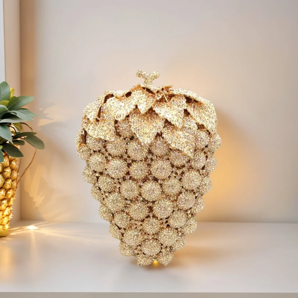 

Cute Women Grape Crystal Evening Clutch Luxury Hollow Out Rhinestone Handbags Fruit Clutch Purses for Cocktail Party Banquet