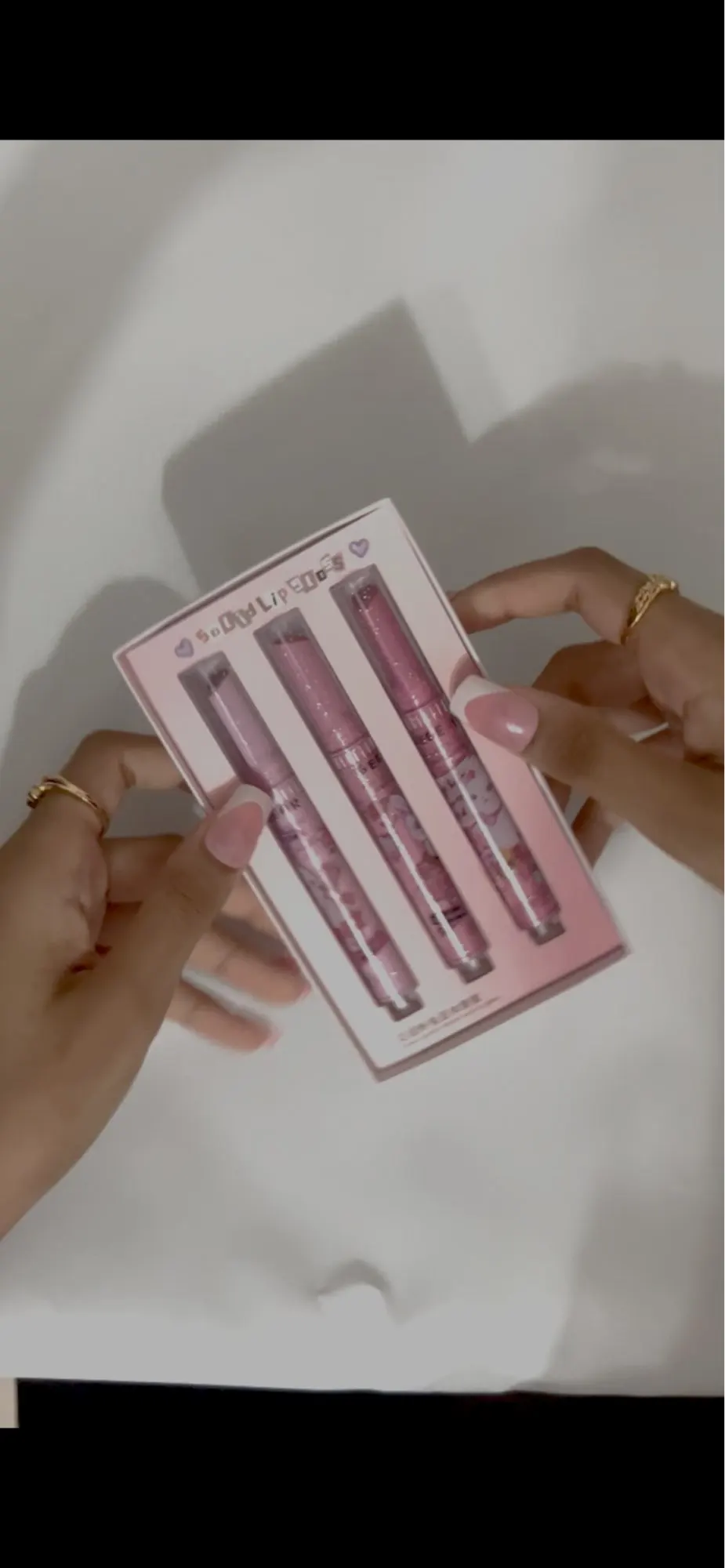 Solid Lip Gloss Gege Bear Garden Pink Rabbit Moisturizing Watery Colored Lip Balm Tender Lipstick Set photo review