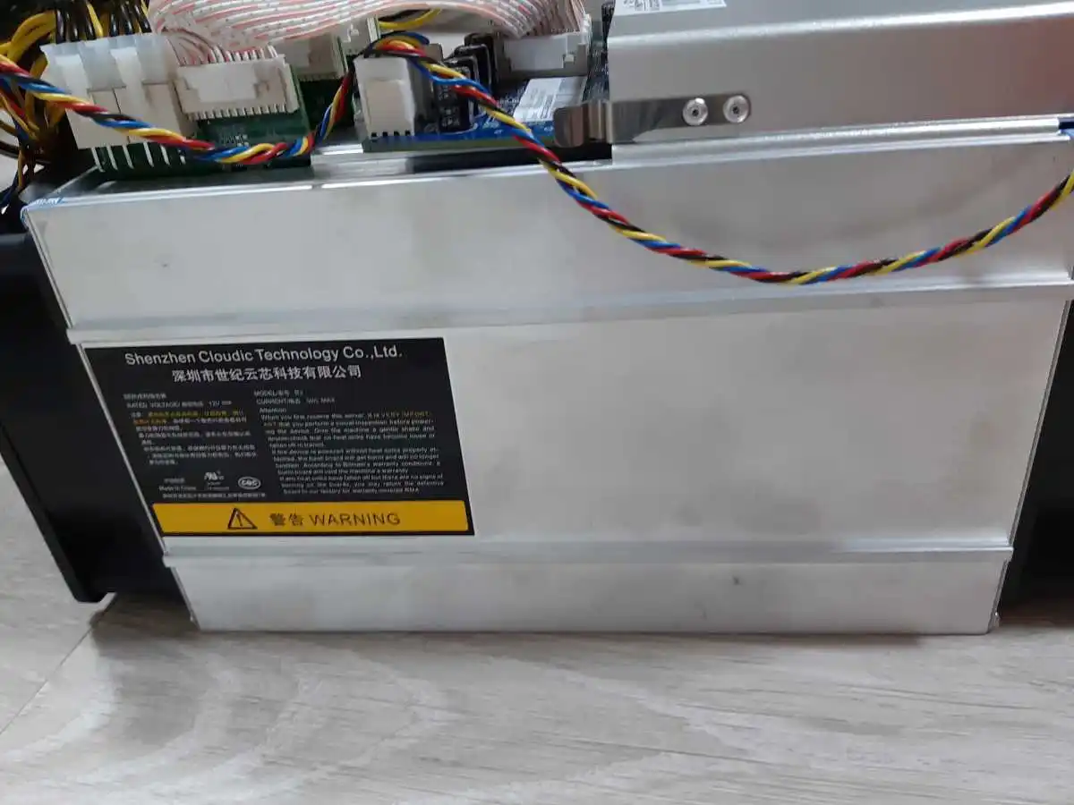 

Новый Bitmain Antminer B3 780 Гц