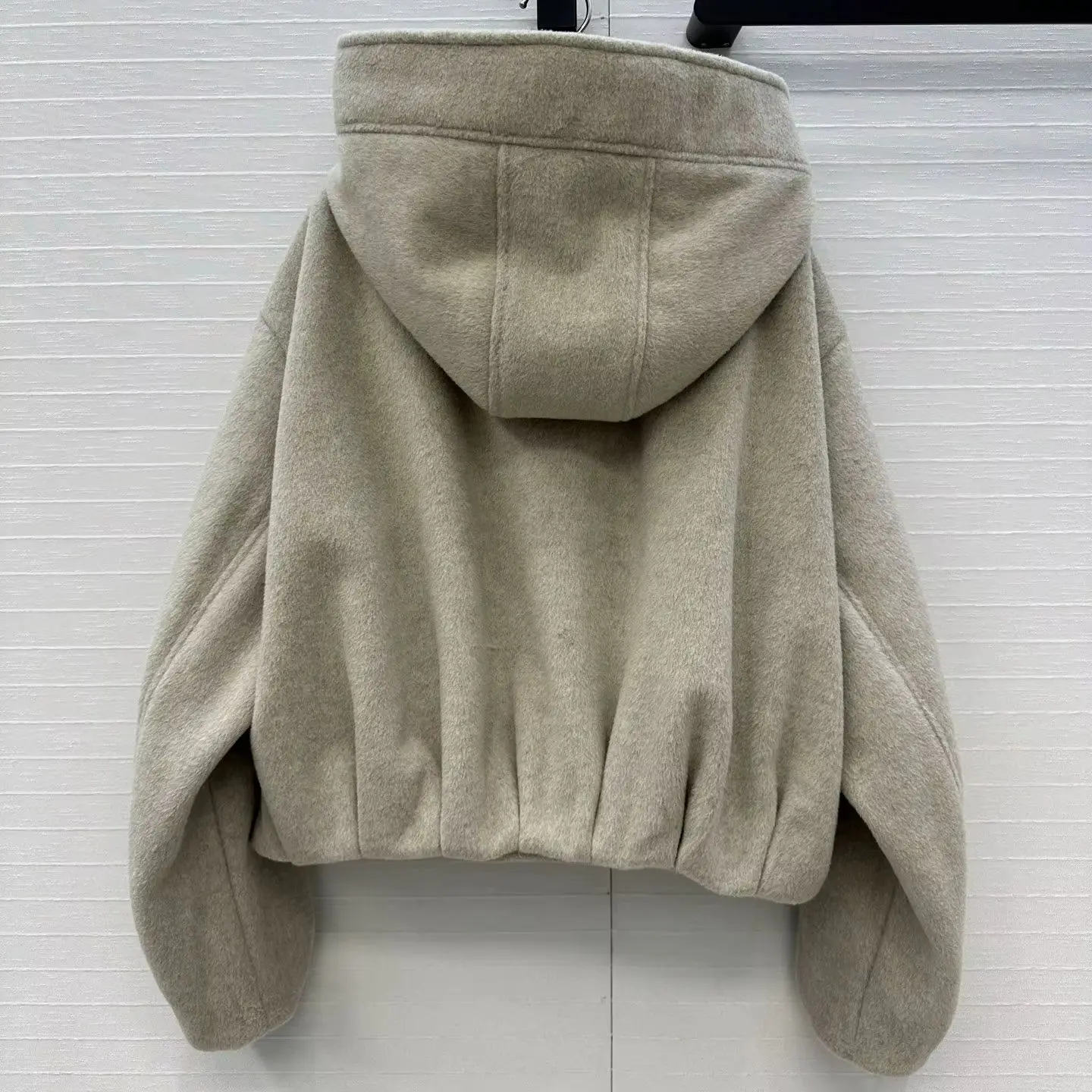 

2025 New Women Clothing Autumn And Winter Wool Short Flight Jacket Sports Style High Wide Collar Hooded Zipper Trend And Warm