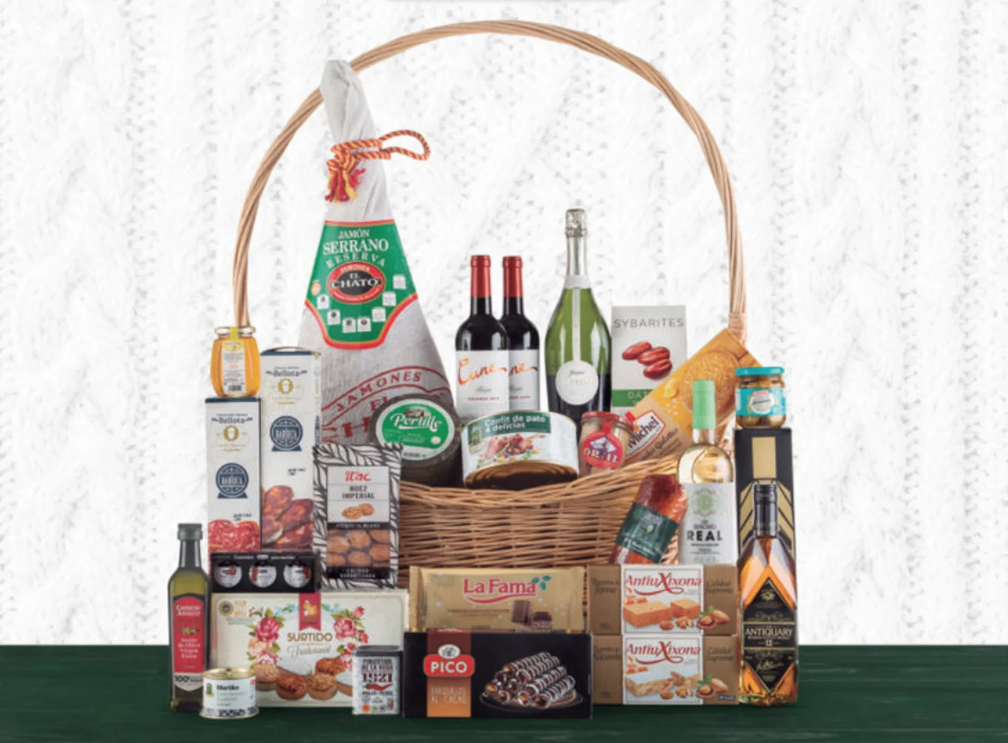 Christmas basket GOURMET basket wicker basket Ideal for both family and business gift, Ship Express from Spain, limited stock.