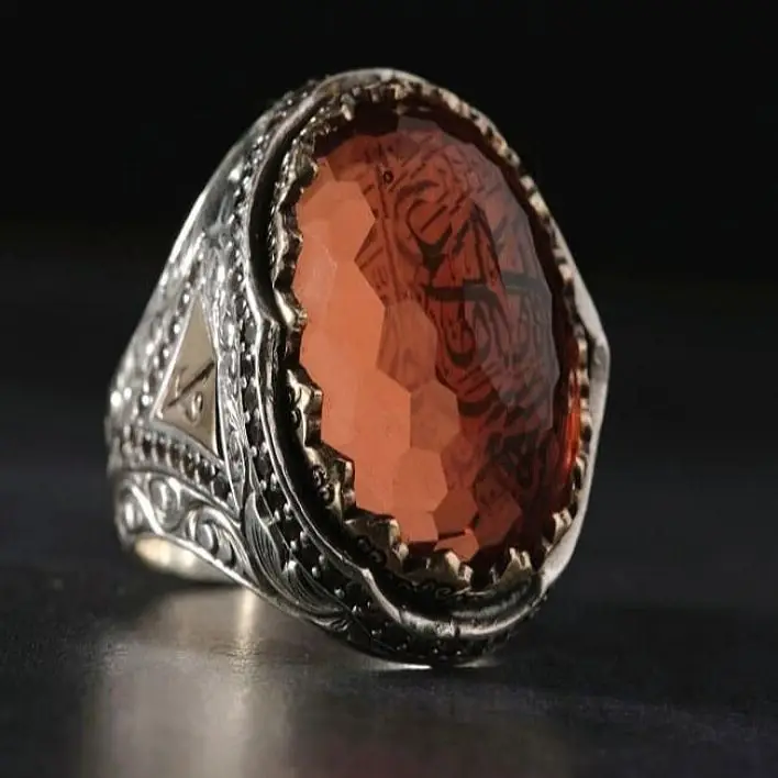 Marine Model Men's Silver Ring, Color-Changing Natural Stone with Zultanite Stone, Red Men's Ring, Side and Upper Parts are Deco