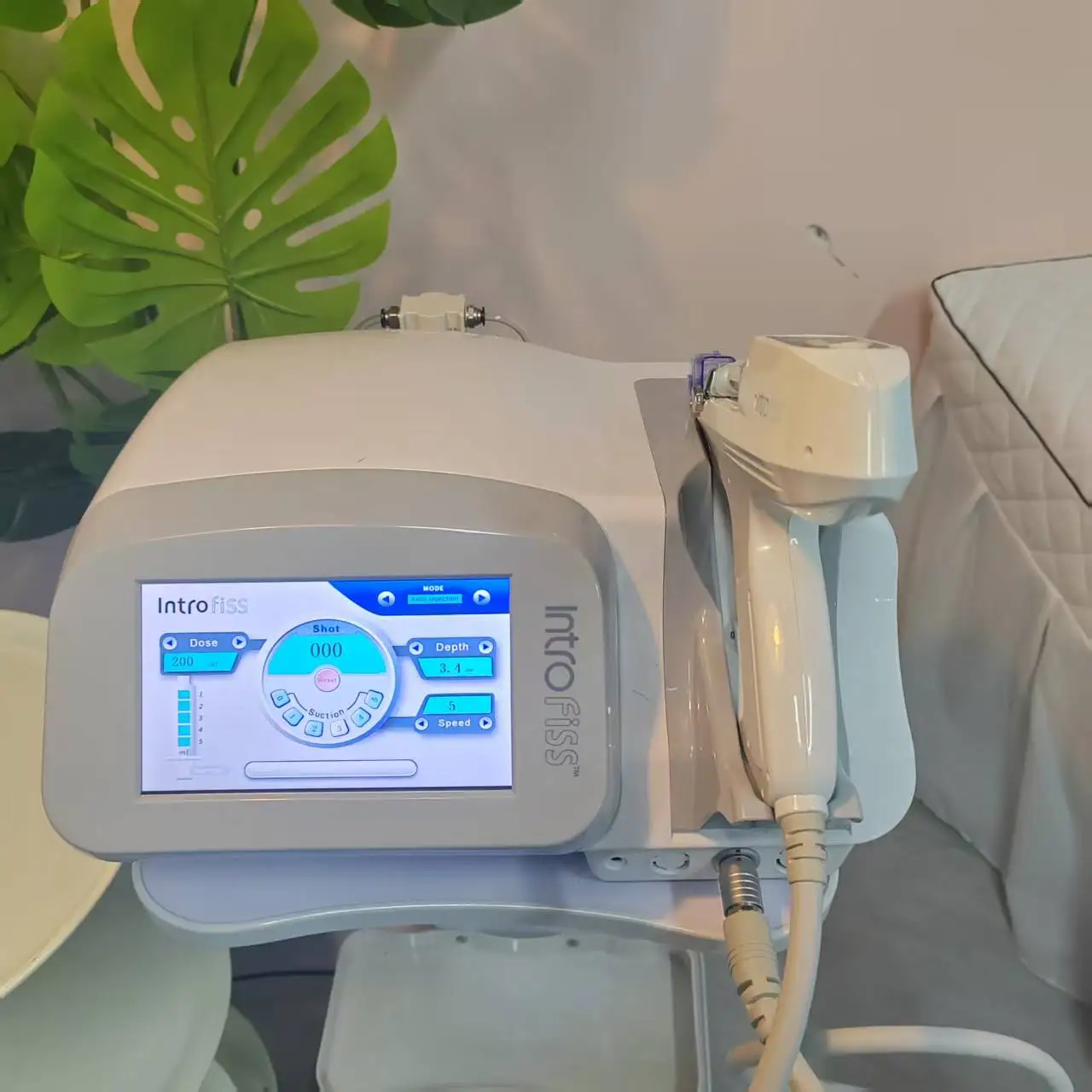 

LDM Glue Stretching Machine High-Frequency Ultrasonic Device Pimple Treatment Facial Skin Stretching Beauty Parlor