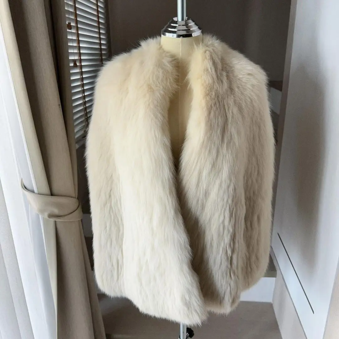 Winter New Fashion Real Fox Fur Capes V-neck Trendy High Quality Genuine Full Pelt Fox Fur Ponchos Thick Fur Overcoats Natural