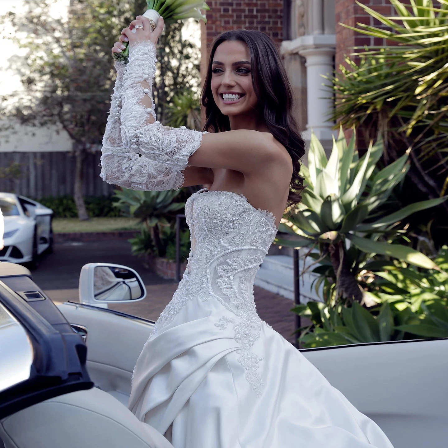 

Sharon Said Vintage Long Sleeves Pearl Wedding Dress 2024 Elegant Sweetheart Off White Satin A-line Bridal Gown SW024 Customized