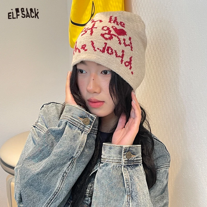 ELFSACK 2025 Winter New Arrivals Y2K Casual Minimalist Letter Graphic Beanie Hat For Women