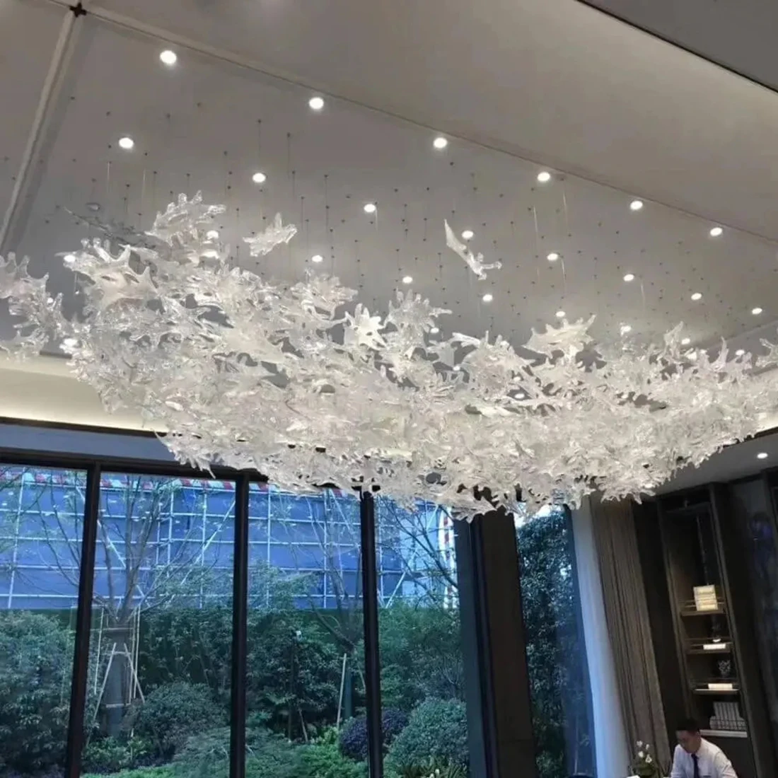 

Luxury Maple Leaf Ceiling Hanging Pendant Transparent White Murano Glass Lightings for Dining Room Restaurant Hotel Lobby Villa