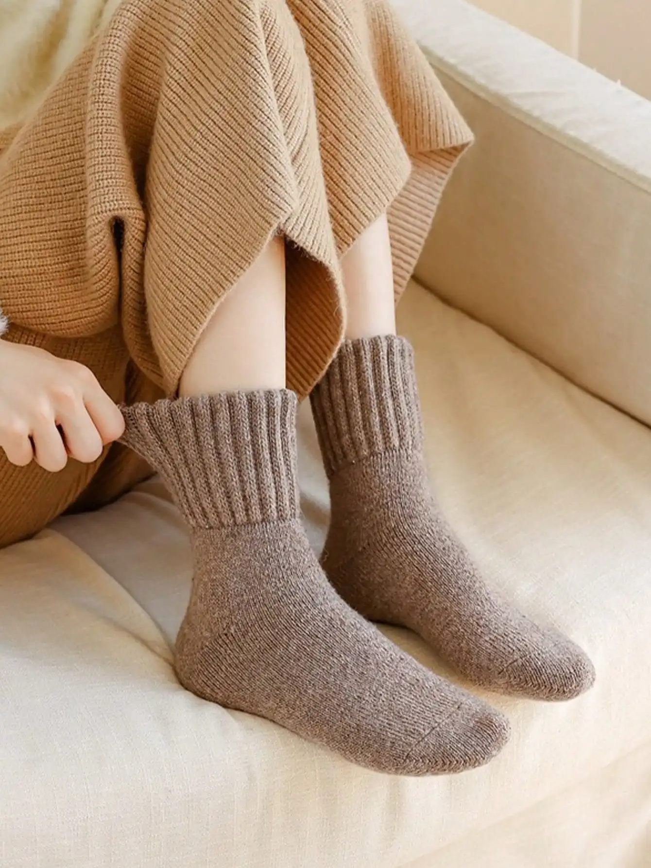 5 pairs of women's thick socks on special promotion Y2K style cute sports fun socks fashion gift