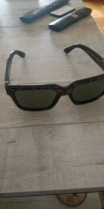 ZENOTTIC Premium Retro Polarized UV400 Sunglasses Review Image