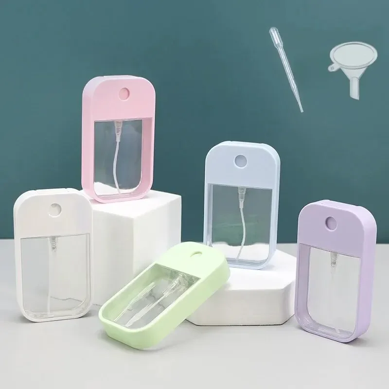 Flacon pulvérisateur coloré portatif de voyage de parfum encadré cardé de 45 ml