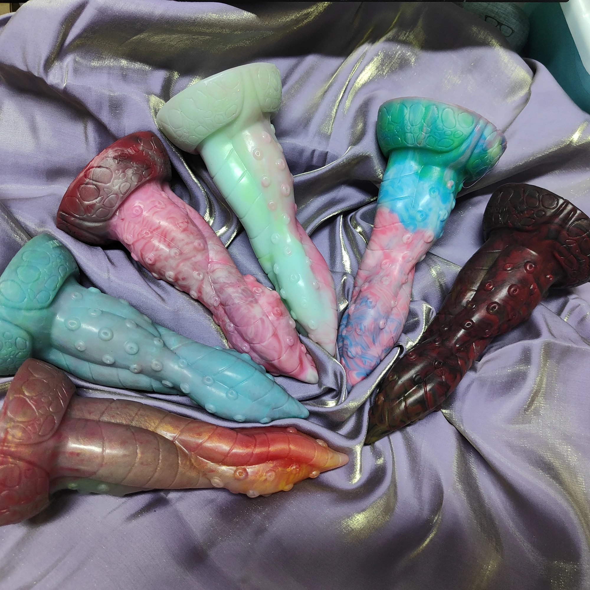 FAAK Limited Edition Butt Plug Twist Octopus Leg Design dildo Slilicone Anal Sex Toys With Suction Diy Color Erotic Products