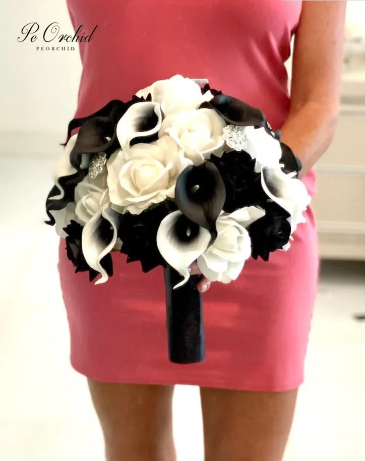 PEORCHID Gorgeous Black And White Bridal Bouquet Artificial Roses Faux Real Touch Flowers Crystal Brooch Bouquet For Wedding