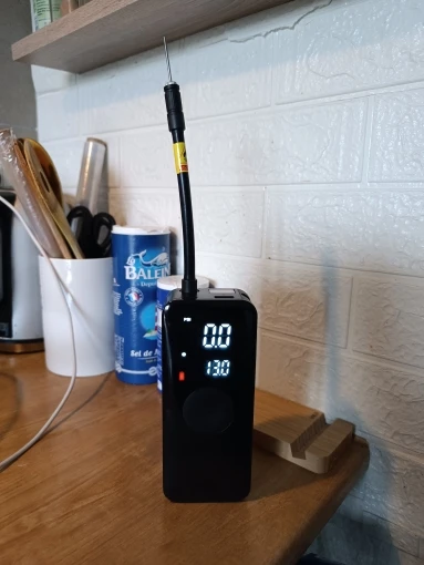 VanVolt AirGo™ Cordless Digital Tyre Inflator - Portable 150 PSI Air Pump photo review