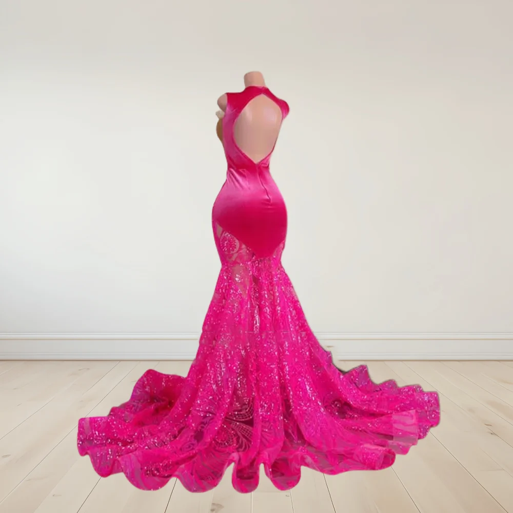 Abito da ballo di lusso con strass di cristallo rosa caldo 2025 Abito con piume a sirena per ragazze nere Festa serale di compleanno personalizzata