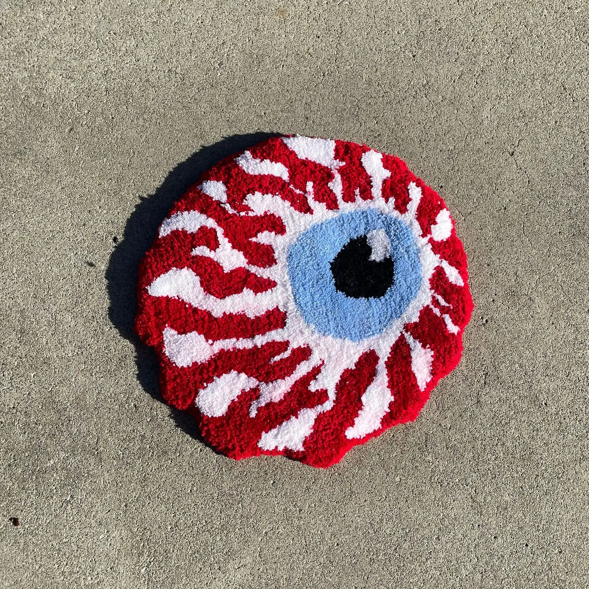 Special Eyeball Shape Custom Halloween Popular Rug Bedroom Non-Slip Decorative Soft Flannel Home Bedside Carpet Gifts