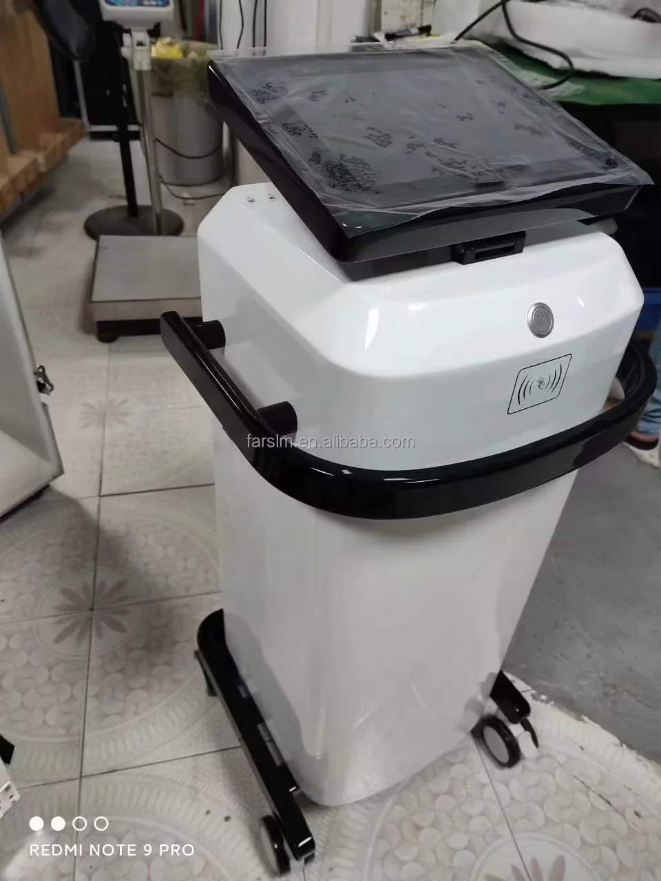 

Машина для подтяжки лица 2 в 1 Morpheus 8