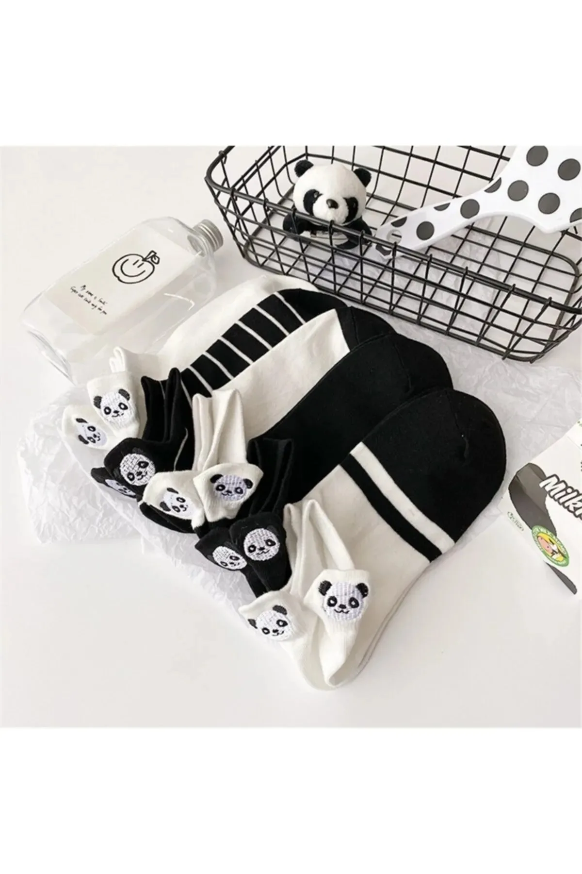 

Women's 5 Pairs Black and White Panda Patterned Embroidered Booties Socks Comfortable Fit Socks Suitable for Style and Daily Use