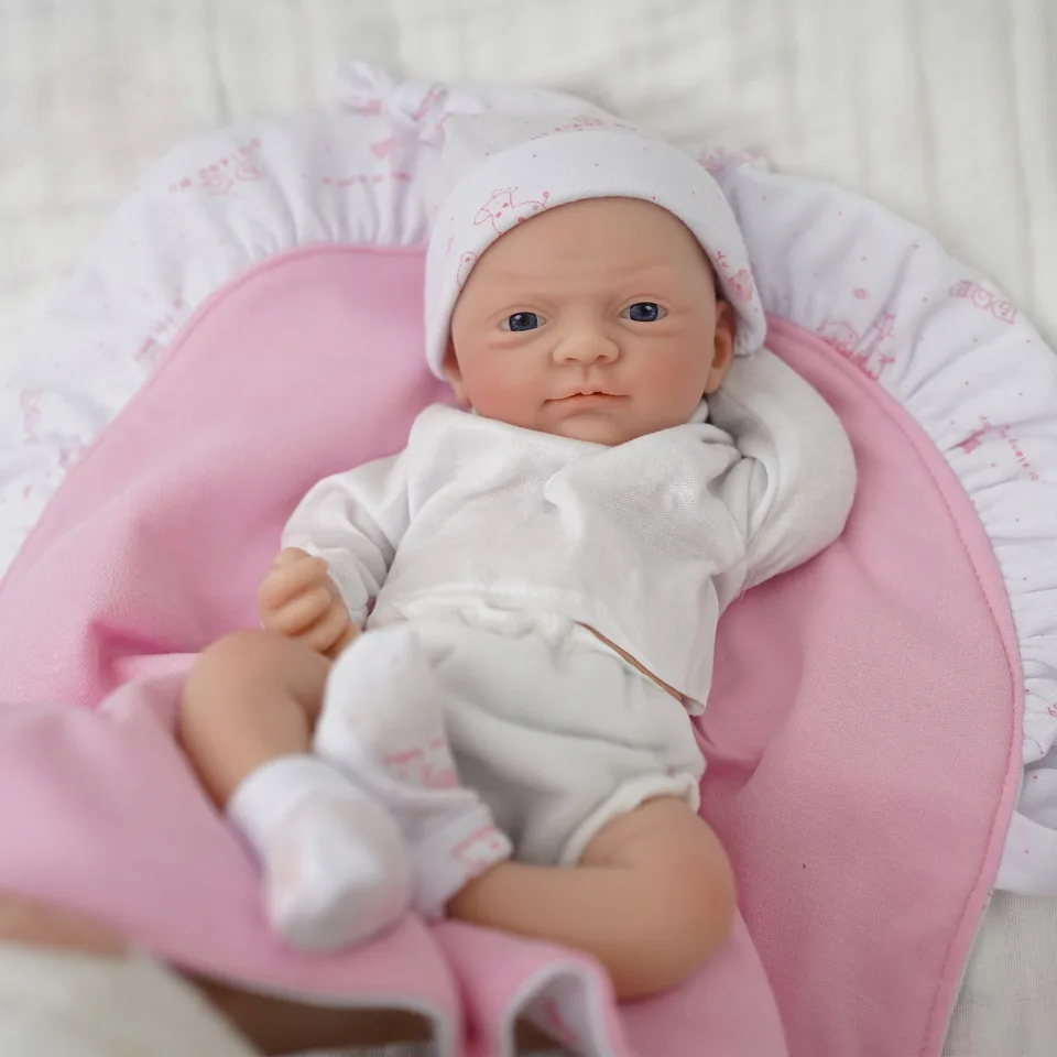 12 Silicone Reborn Baby Doll Luna Girl Lifelike