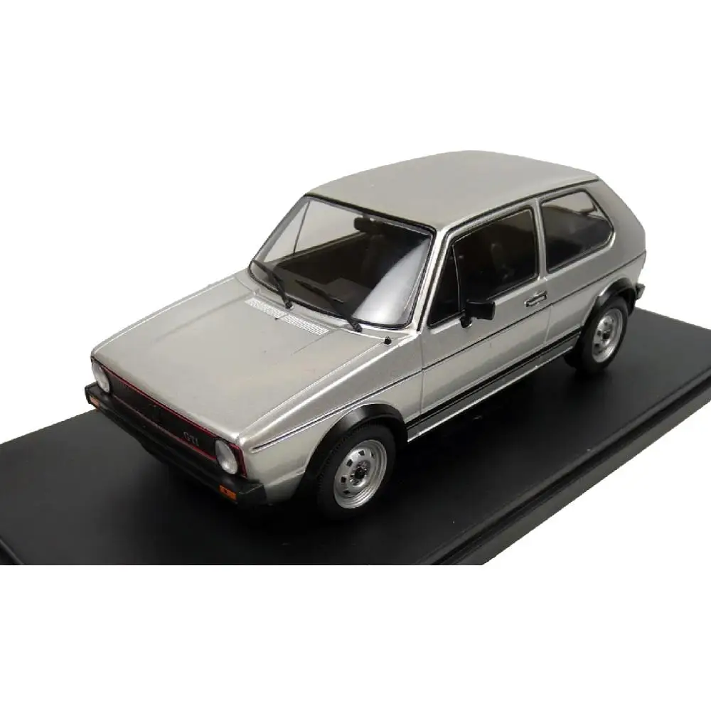Salvat, coche clásico alemán GTI 1976 , Miniatura Diecast, Escala 1:24, Colección Salvat Nuestros queridos coches Collection sin Facículo, Embalaje blister, puede estar arrugado, Peana Base