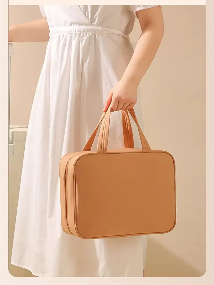 Thumbnail 4 - #40 Cheapest Cosmetic Makeup Bags Deals You Can Get