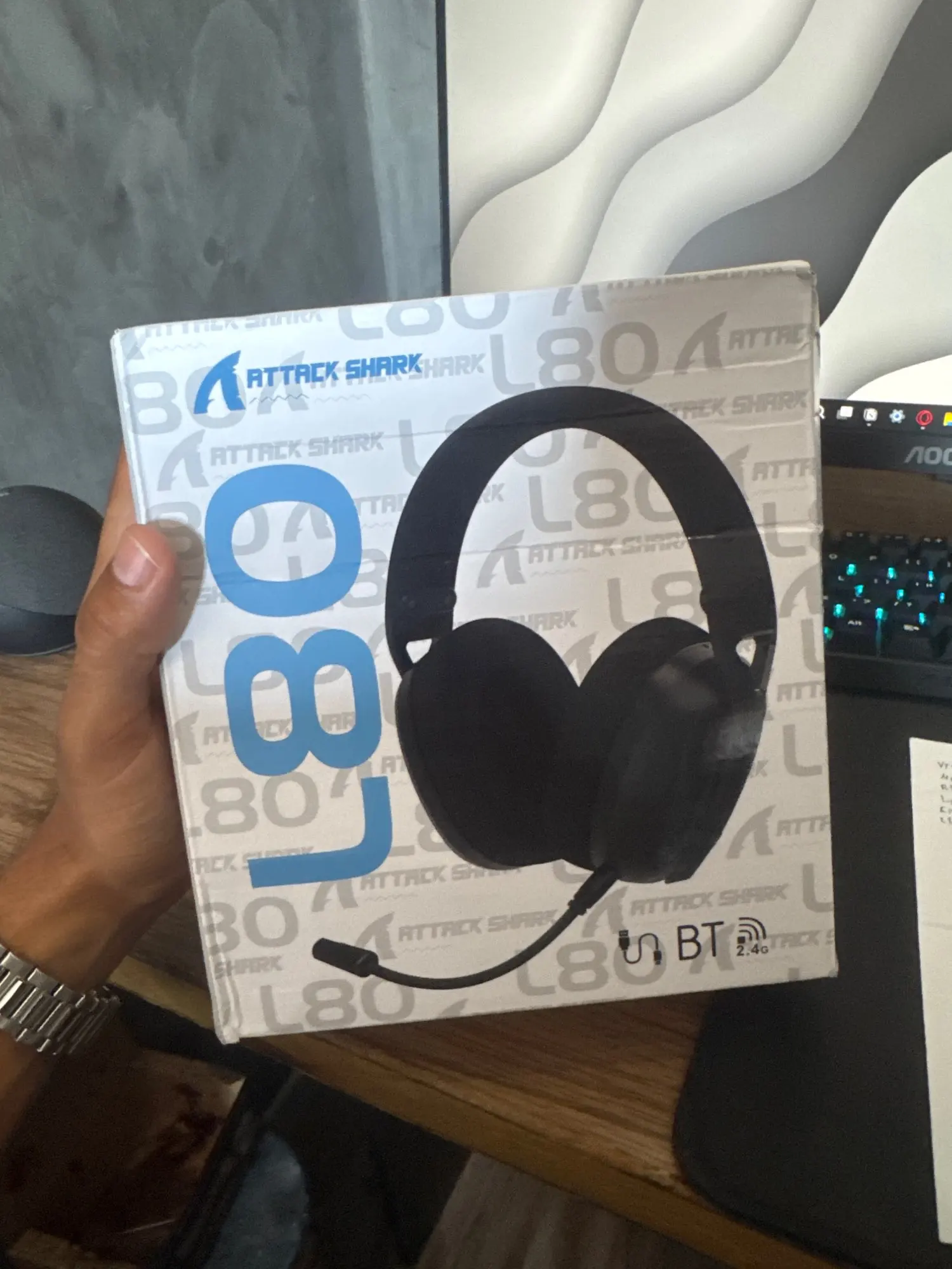 ATTACK SHARK L80 Ultra-Light Tri-Mode Gaming Headset Lightweight Wireless Gaming Headset for PC/PS4/PS5/Switch/Xbox photo review