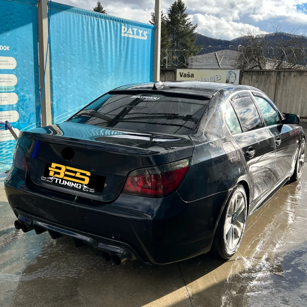 Tylny zderzak samochodowy dyfuzor splittery tylna boczna spoilera dla BMW E60 5 serii Spoiler deflektor podwozia wytrzymaลy ochraniacz