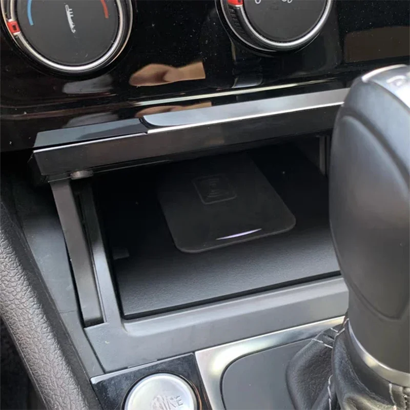 Kabelloses Autoladegerät für Volkswagen Golf 7 MK7 2013-2019 Ladepad Handyhalterung Mobilhalter 15W Ladegerät Zubehör