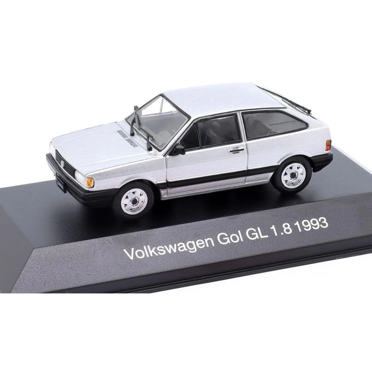 Salvat, Gol Gl 1.8 1993, échelle 1:43, miniature en métal moulé sous pression, collection Argentine Unforgettable Cars, sans emballage, emballage blister original, (peut être froissé), reproduction de haute qualité, nom du modèle et année sur la base