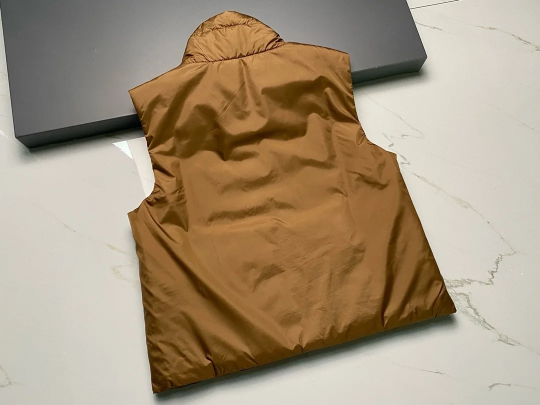 Damska kamizelka z kapturem, wypełniona 90% białym puchem kaczym, codzienna kurtka bez rękawów, prosty, jednolity kolor, modna, jesienno-zimowa, top 2025