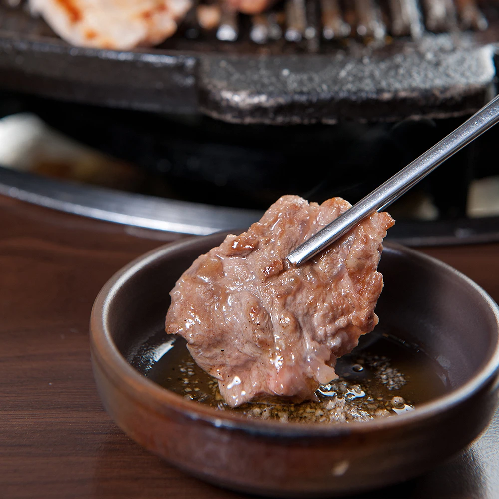 제주 돼지 뒷고기 부드러운 식감의 뽈살 2kg