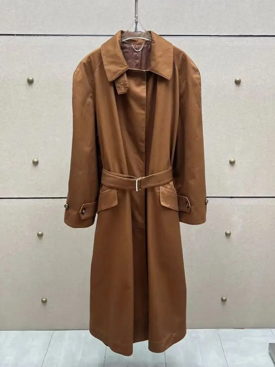 

Элегантный минималистичный хлопковый тренч на весну-осень