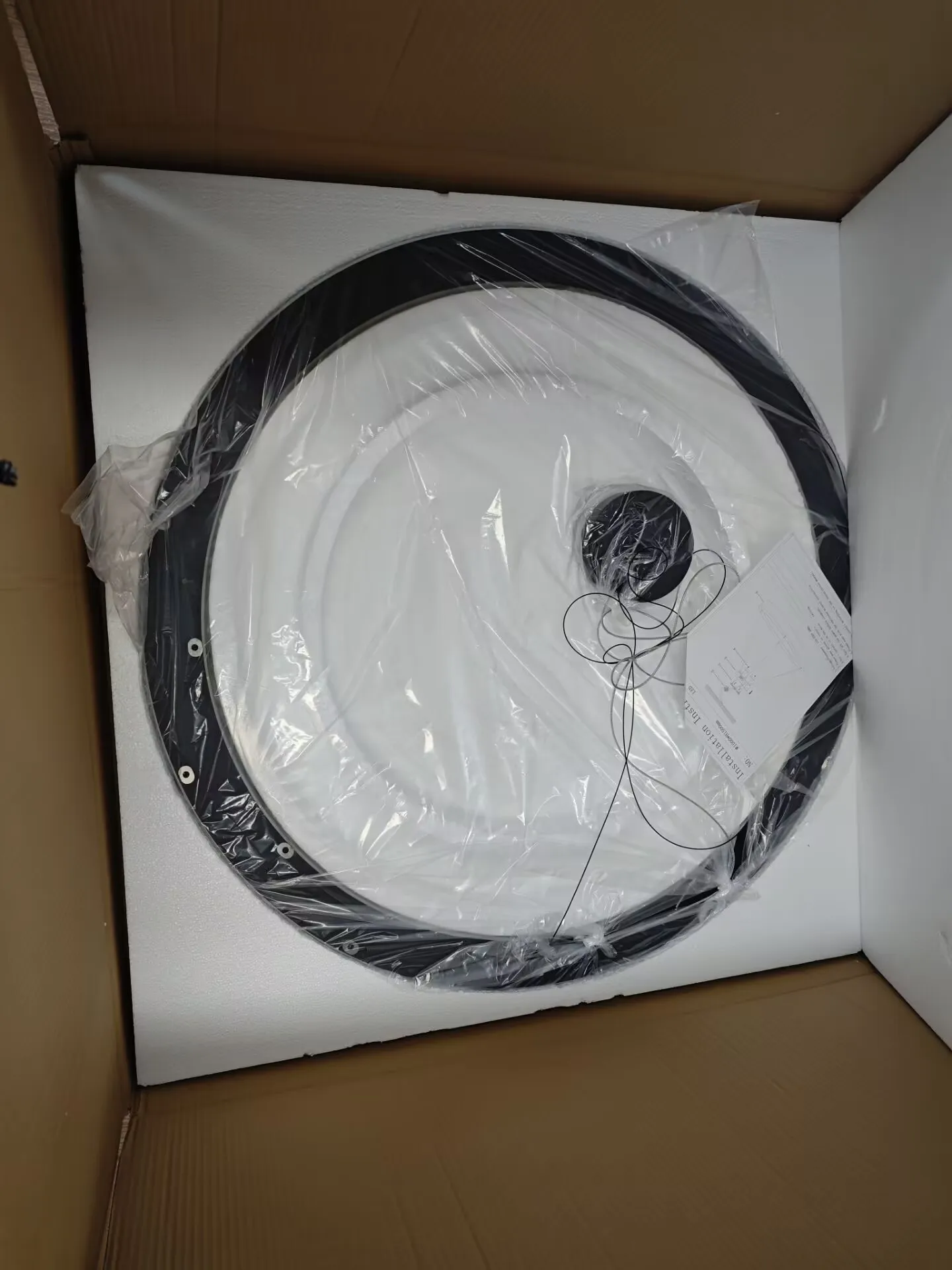 20" Natural Marble Wheel Chandelier