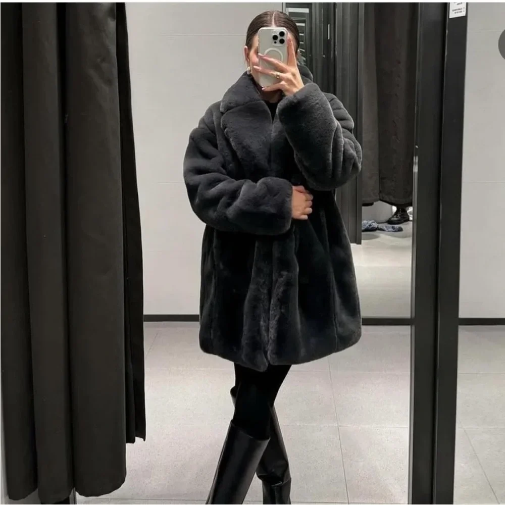 Womens Luxury Faux Fur Coat Winter Warm Notch Lapel Collar Long Sleeve Loose Medium Coat Casual Elegant Plush Outerwear