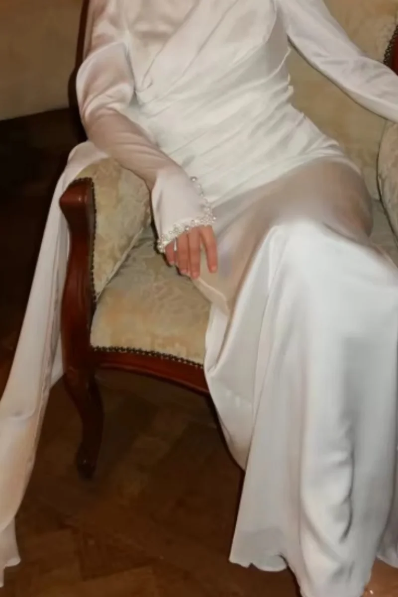 Jessica Elegant White Evening Dresses White Satin Long Sleeves High Collar Prom Dresses Formal Occasions فساتين سهرة
